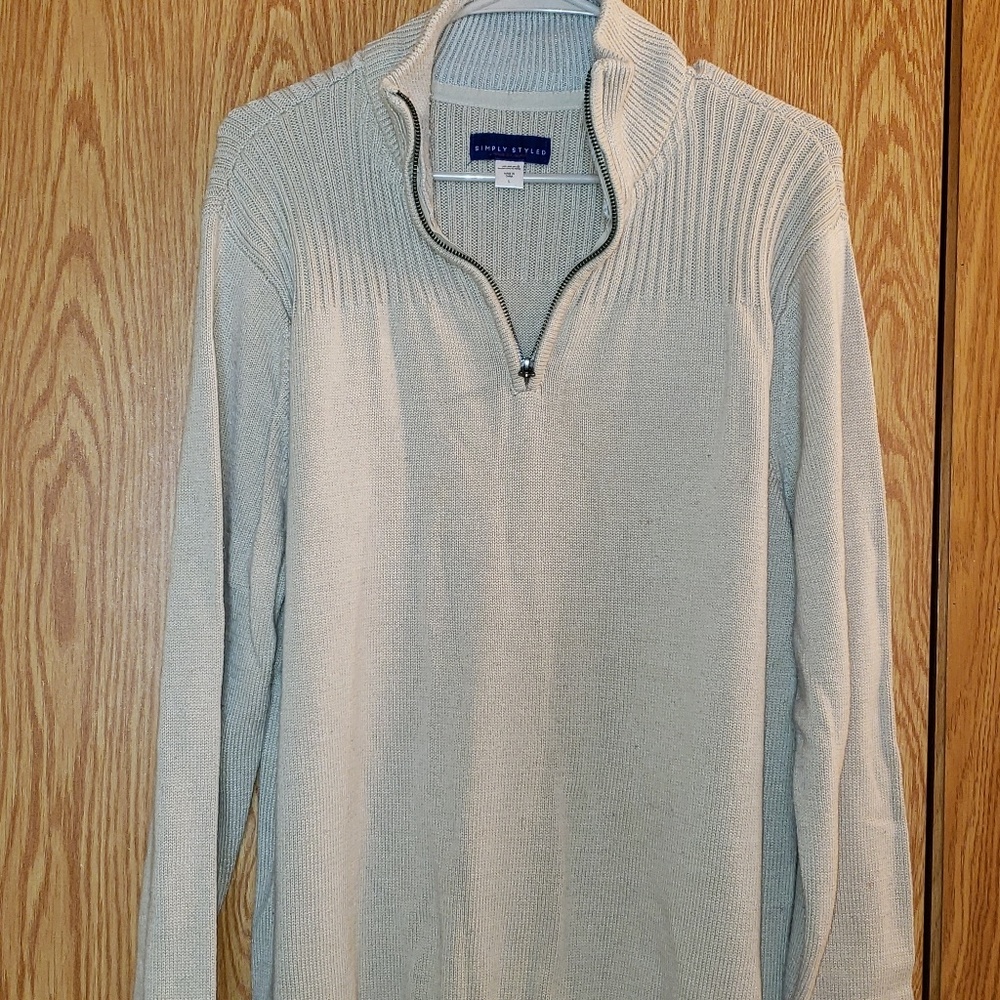 MENS HALF ZIPPERED SWEATER